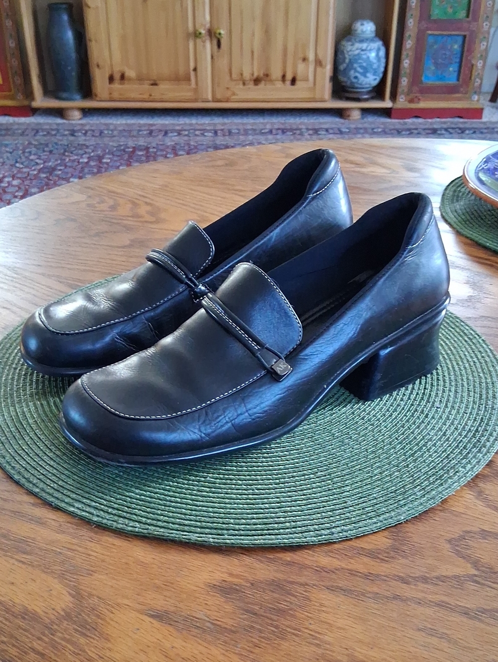 Anne Klein Vintage Black Leather Block Heel Square-Toe Loafers Size 10
